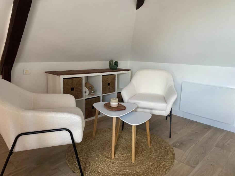 Villa Un Petit Coin Sous Les Toits Hautvillers Esterno foto